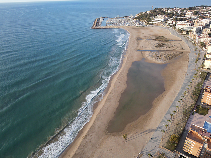 L’Ajuntament de Torredembarra porta a la Fiscalia de Medi Ambient l’extracció de sorra de la platja prevista per al 9 de juny